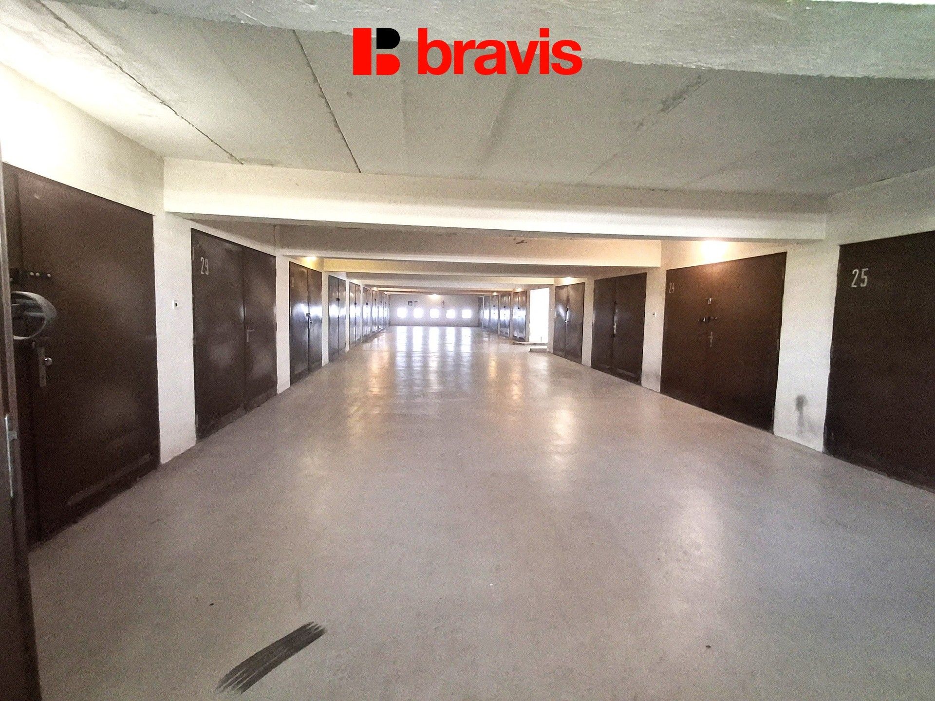 Prodej garáž - Žarošická, Brno, 20 m²