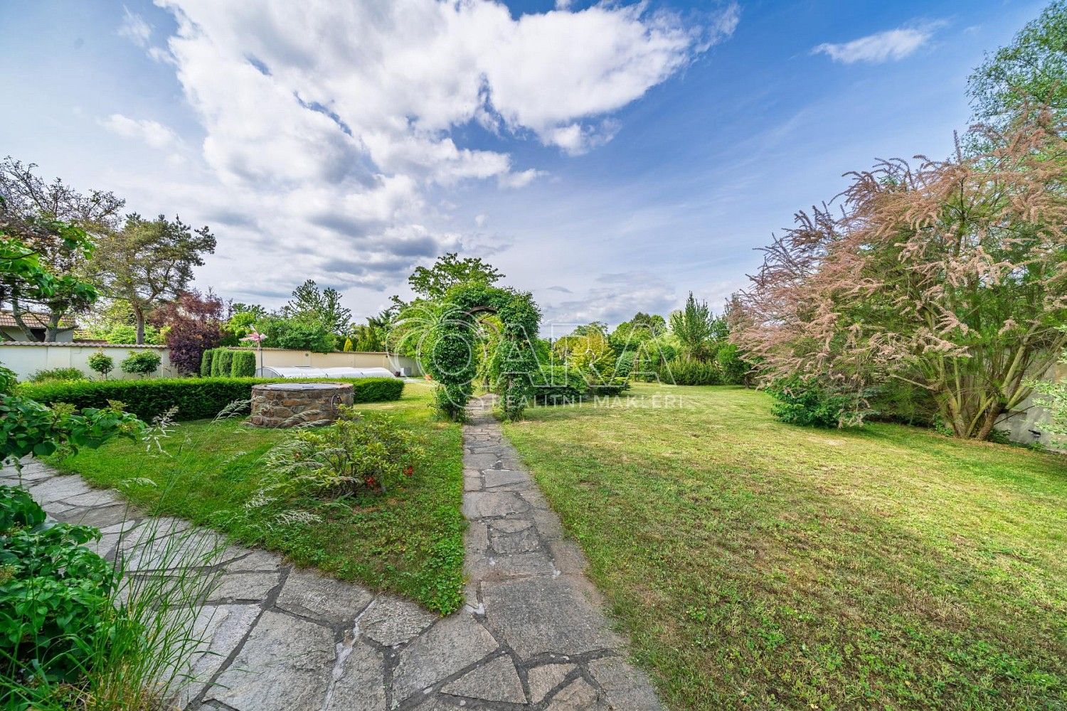 Prodej rodinný dům - Týnec nad Labem - Vinařice, okres Kolín, Středočeský kraj, 384 m² - 5