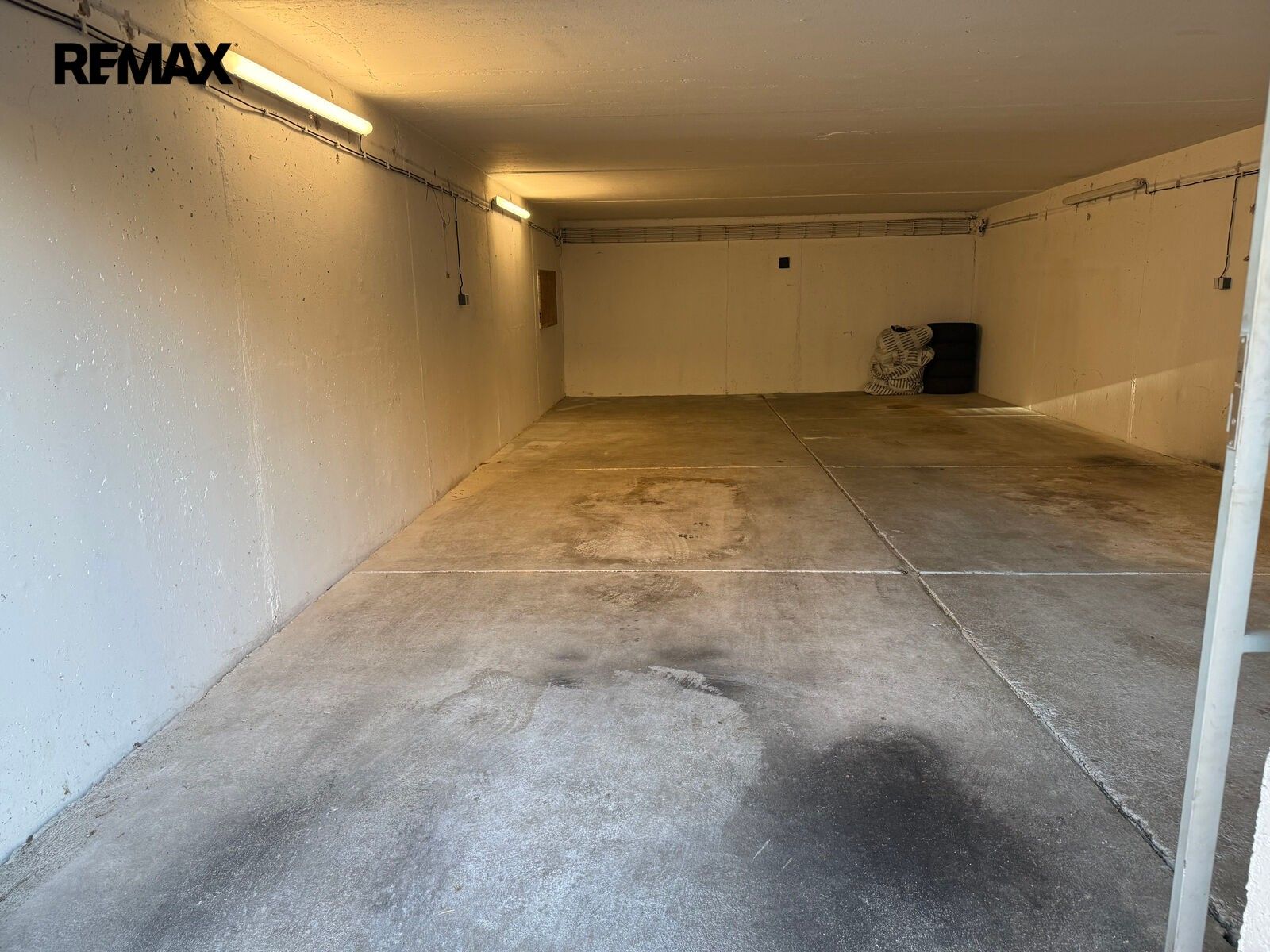 Garáž · 36 m² · Bohuslava Martinů 1191, Praha Podolí - 3
