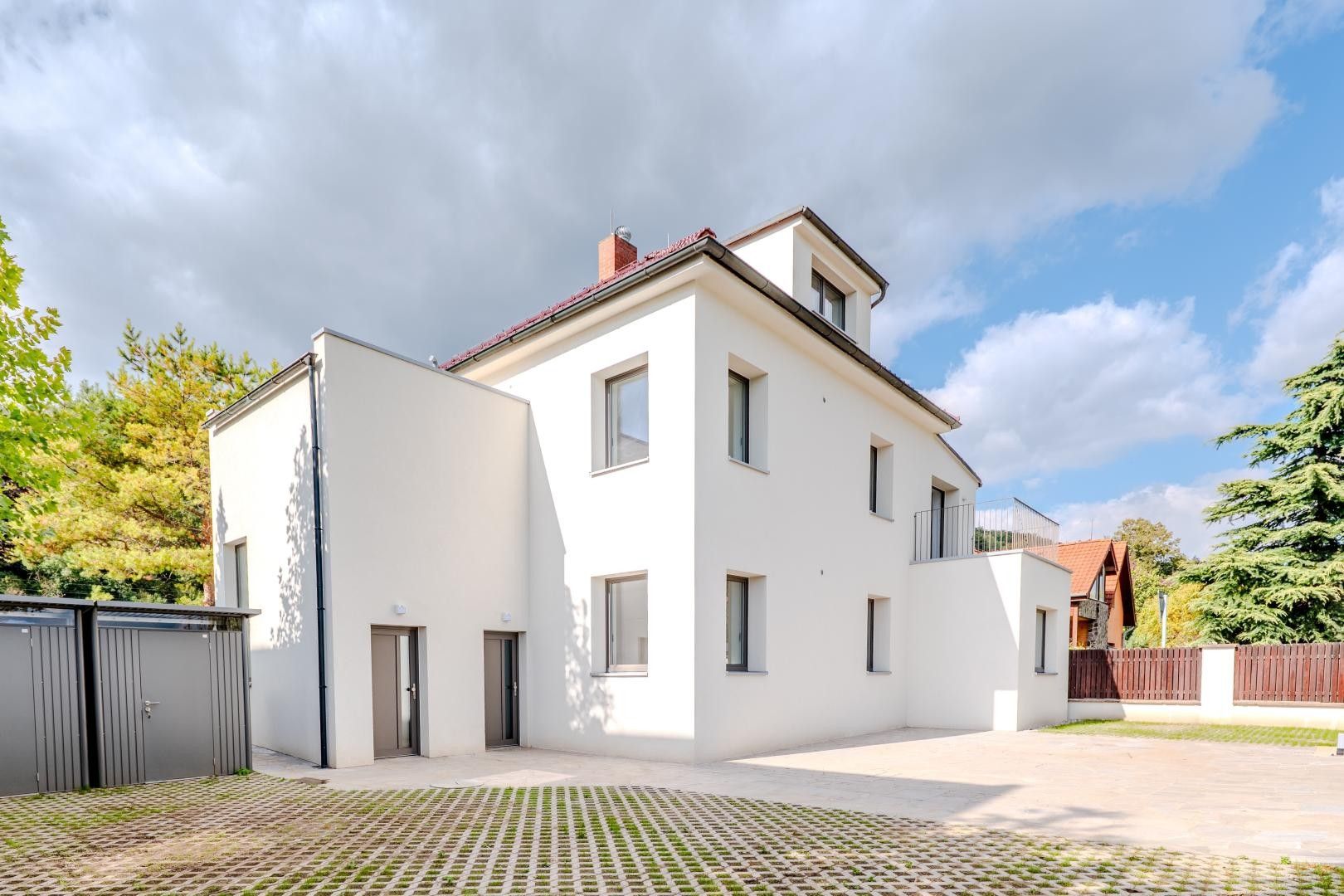 Prodej rodinný dům - Starolázeňská, Praha, 334 m²