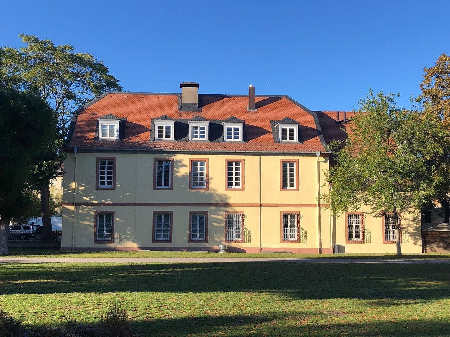 Rodinné domy, Rheingönheimerstraße 98 Ludwigshafen Mundenheim Rheinland-Pfalz 67065, 810 m² - 1
