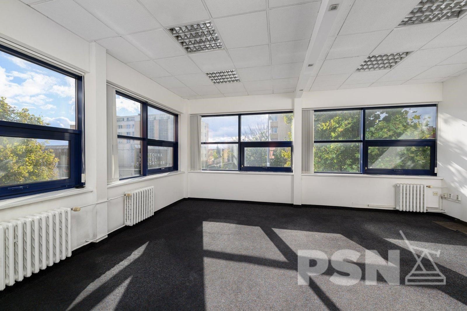 Kanceláře, Hartigova, Praha, 25 m²