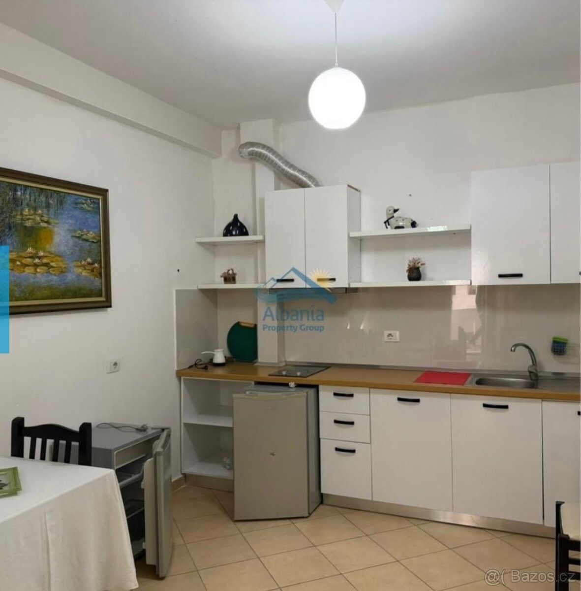 Byty, 987 66, Zahraničí