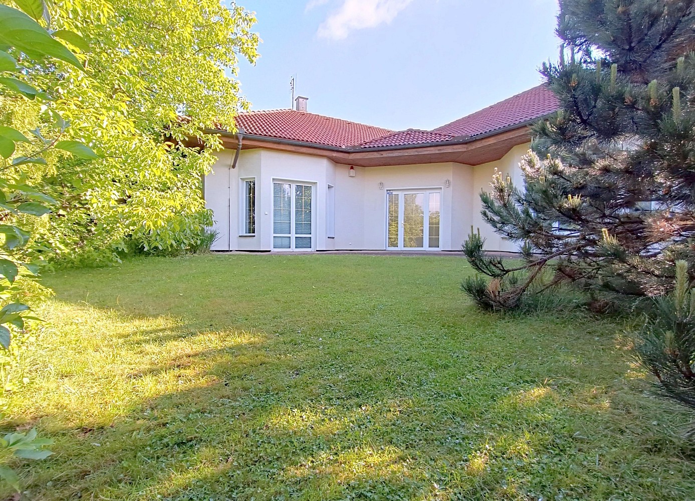 Rodinné domy, Šestajovice, okres Praha-východ, 180 m² - 1