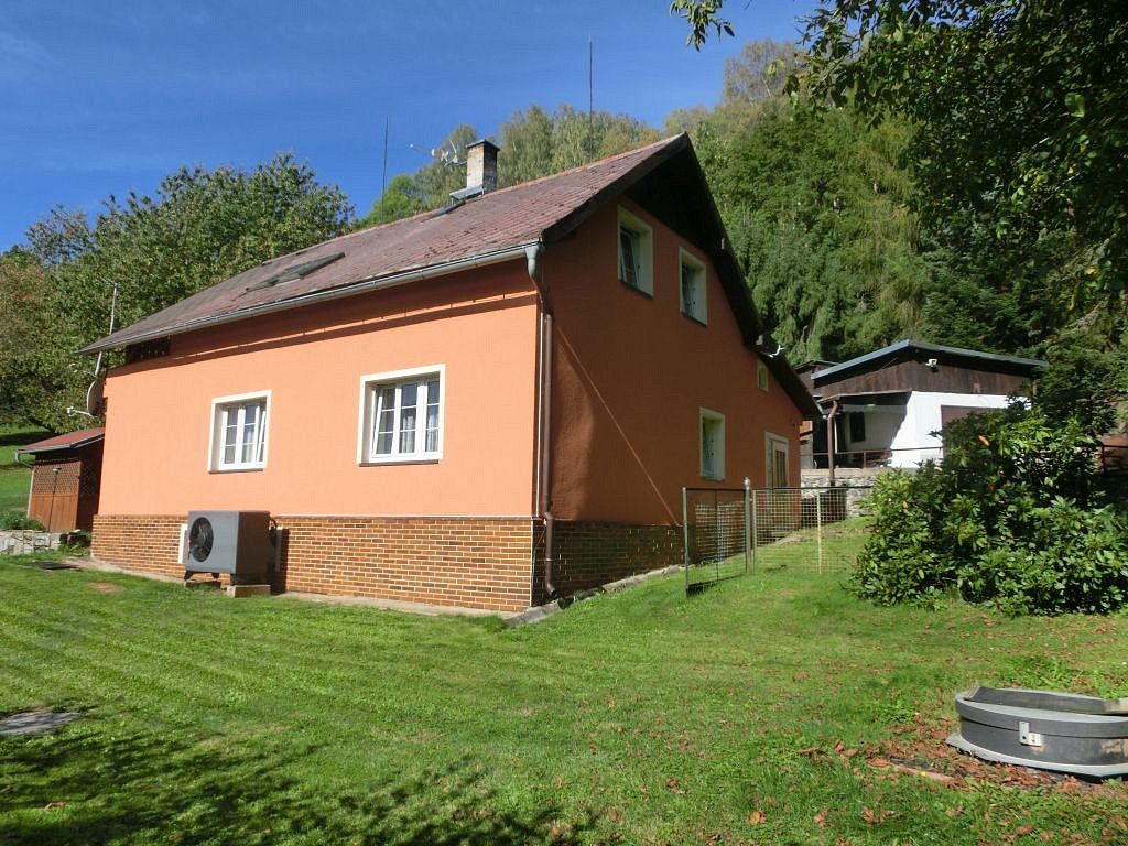 Rodinné domy, Vojkovice, okres Karlovy Vary, 175 m² - 2