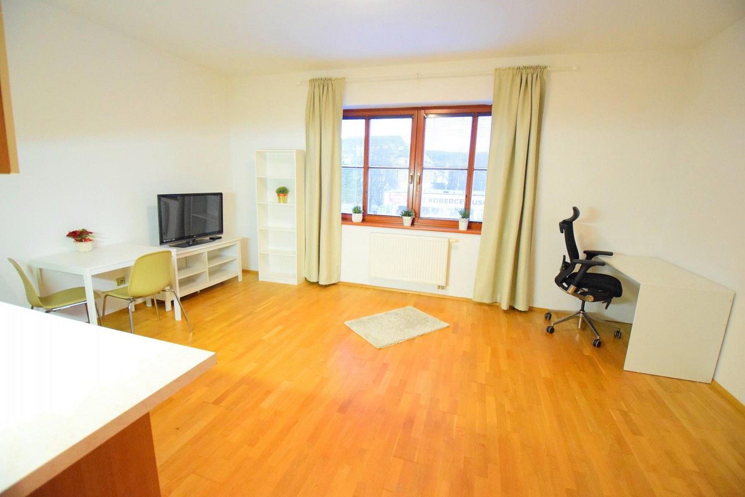 Pronájem byt 1+kk - Beroun - Beroun-Město, Středočeský kraj, 36 m² - 2