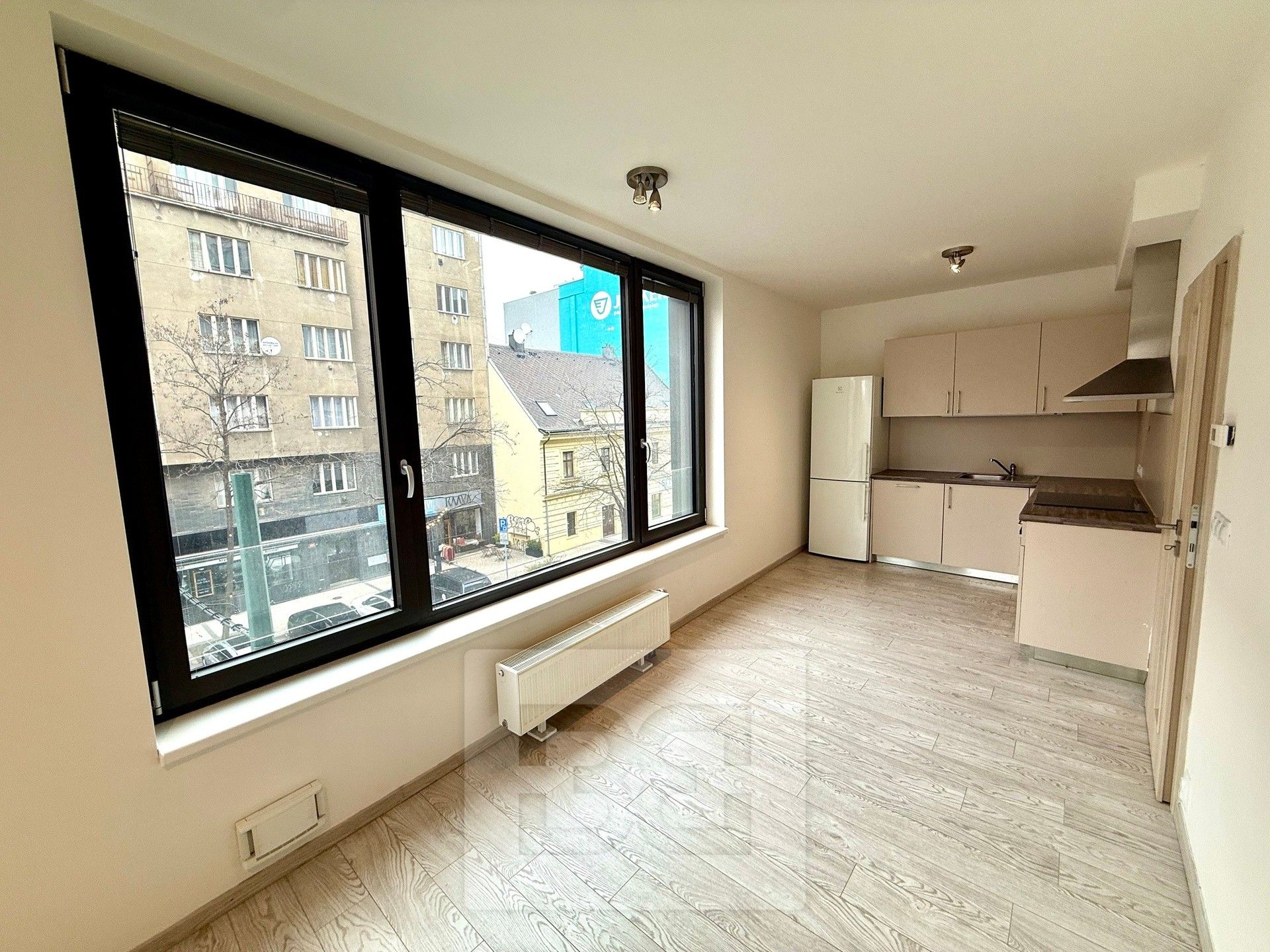 1+kk, Sokolovská, Praha, 40 m²