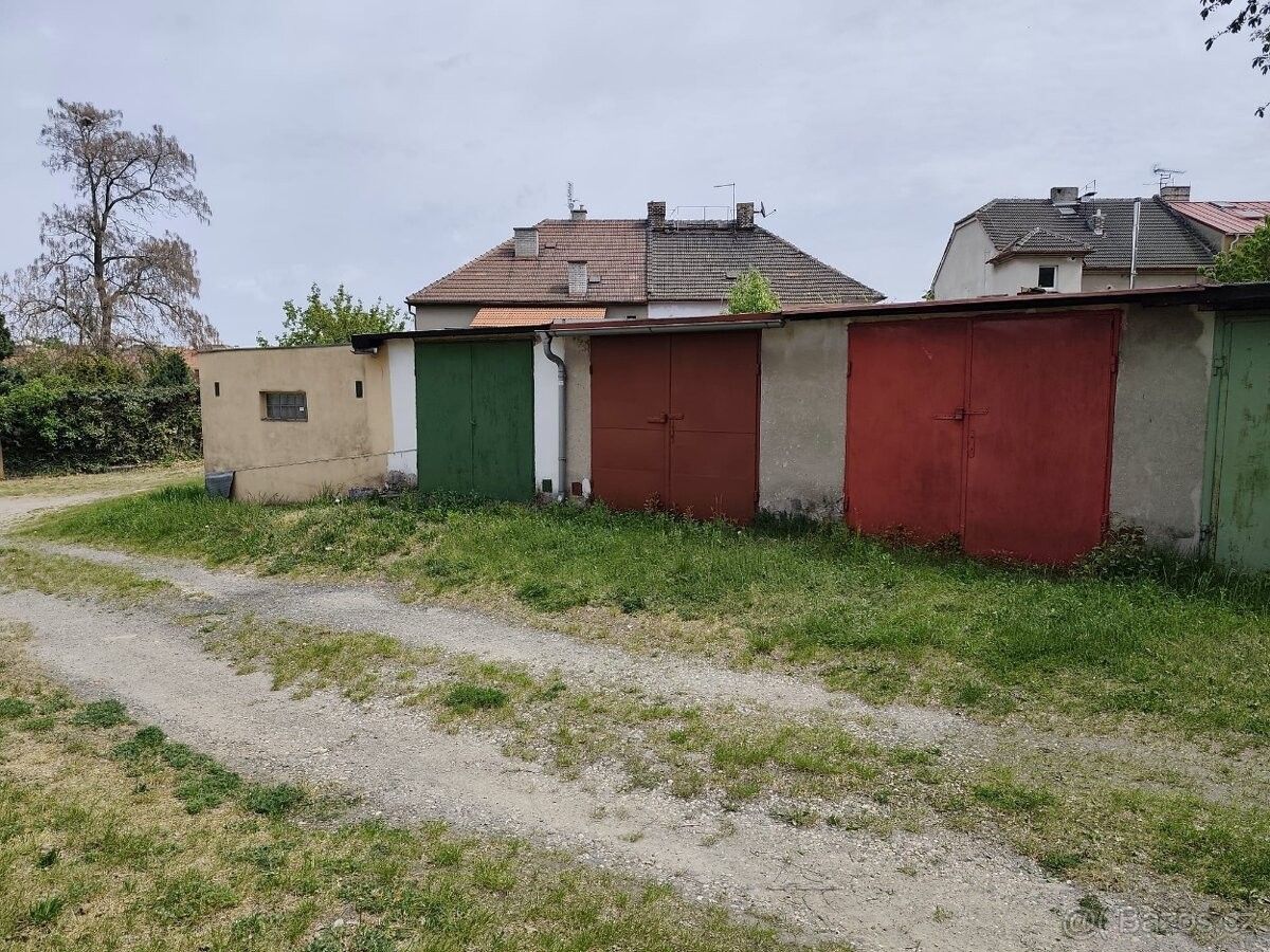 Garáže, Kolín, 280 02 - 2