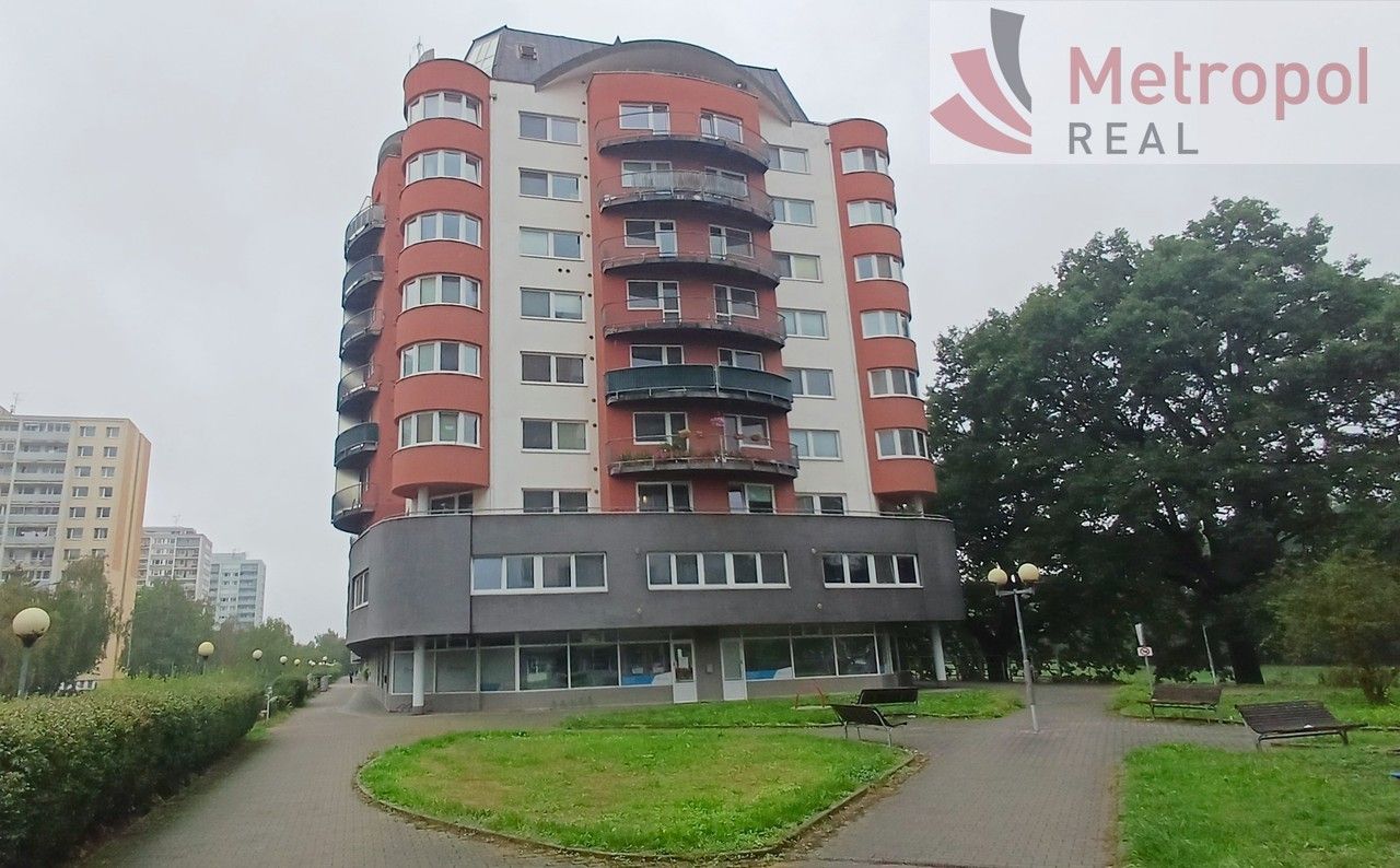 2+kk, nábřeží Závodu míru 2738, Pardubice Zelené Předměstí, 69 m²