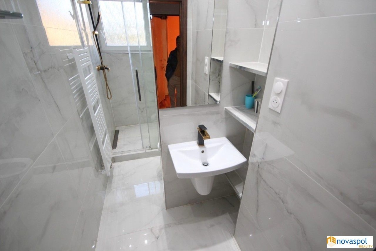 Pronájem byt - Krhanická, Praha, 20 m²