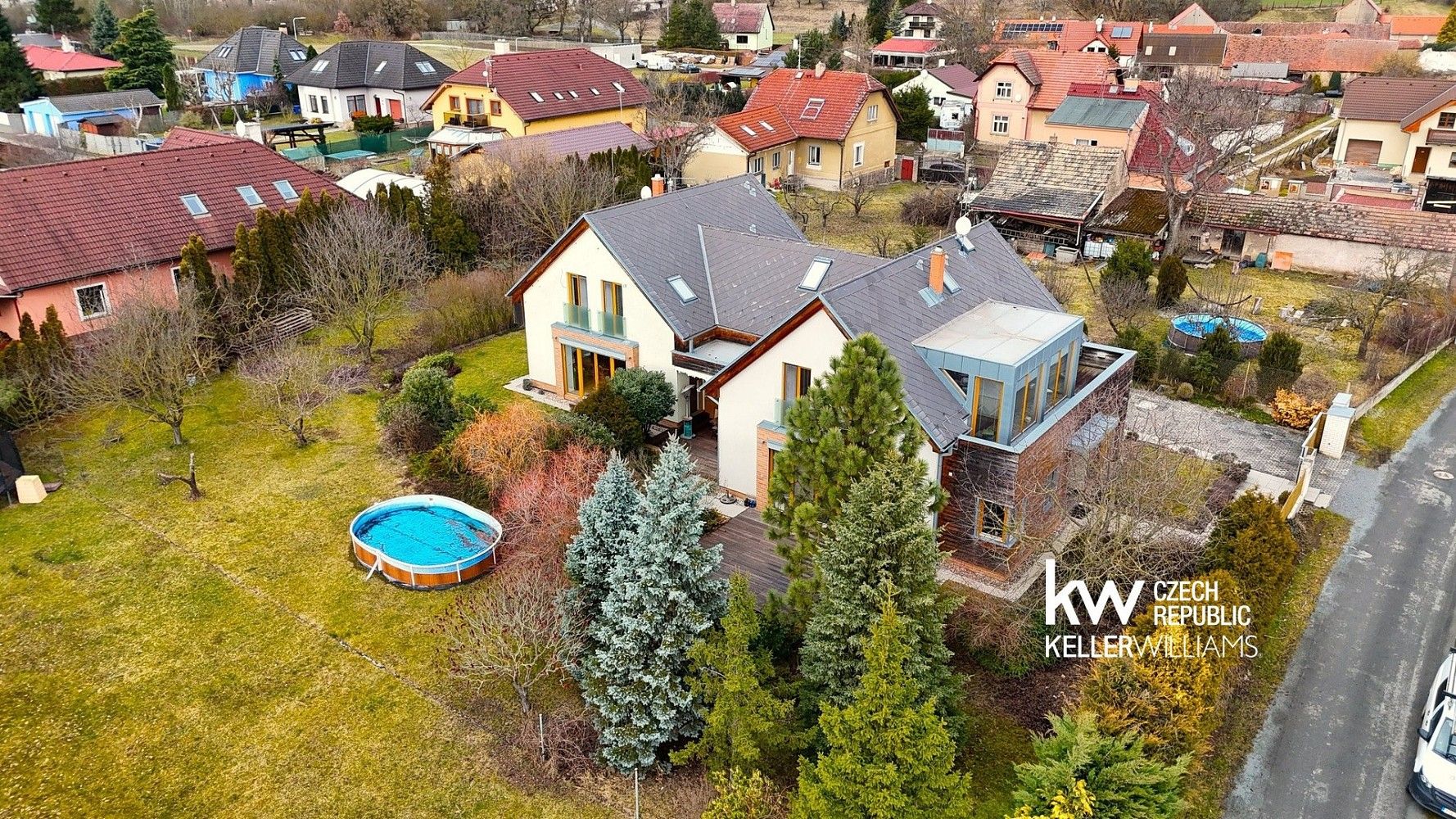 Rodinné domy, Trubín, okres Beroun, Středočeský kraj, 180 m² - 1
