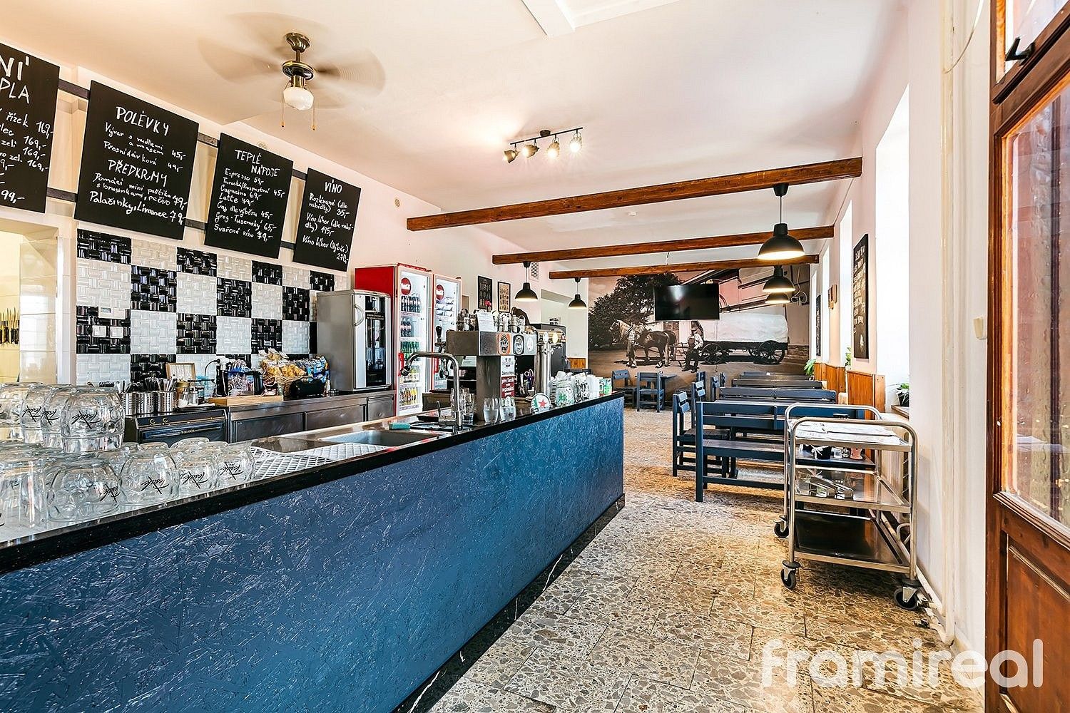 Restaurace, Šatov, okres Znojmo, Jihomoravský kraj, 340 m² - 2