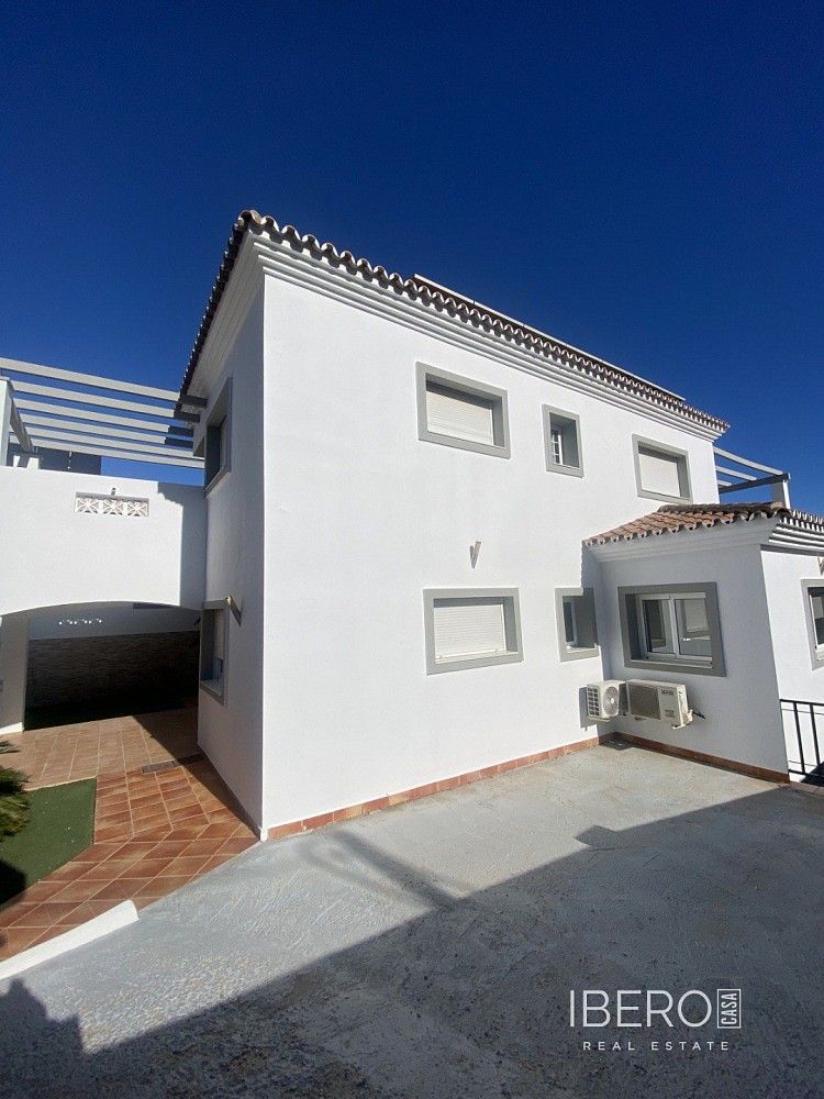 Prodej rodinný dům - Torremolinos, ES, 421 m² - 2