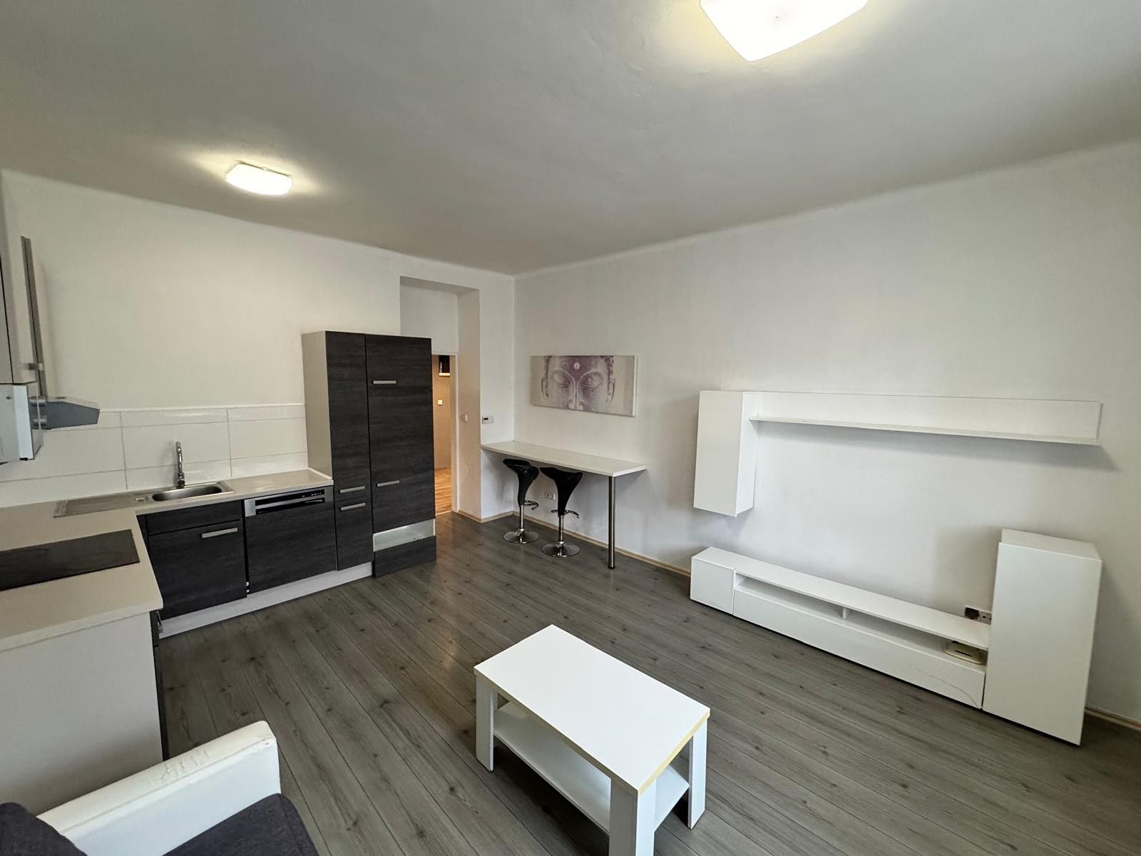 Byt 2+kk · 49 m² · U Uranie 1475, Praha Holešovice - 3
