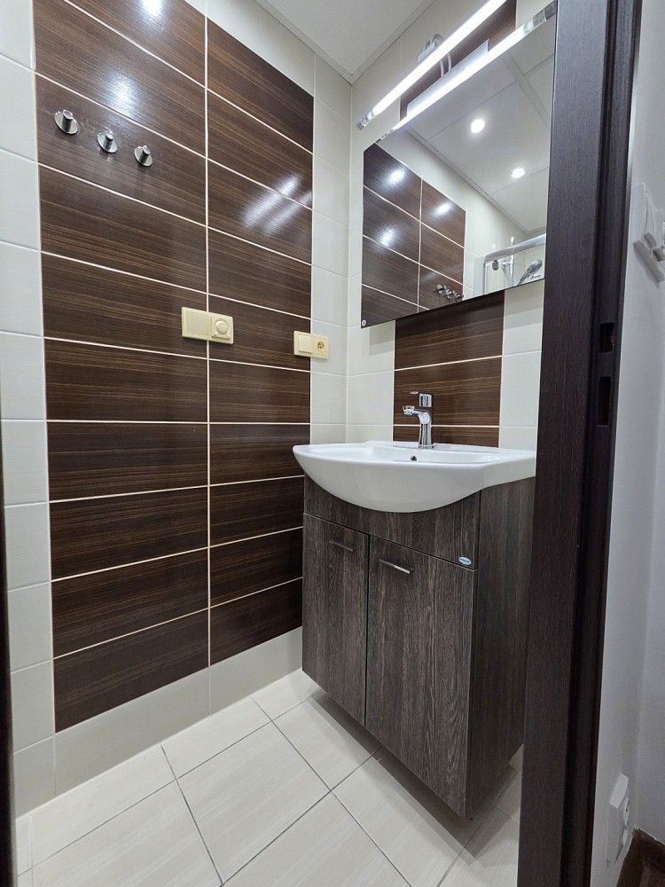 Pronájem byt 1+1 - Praha - Kobylisy, okres Praha 8, Hlavní město Praha, 39 m² - 5