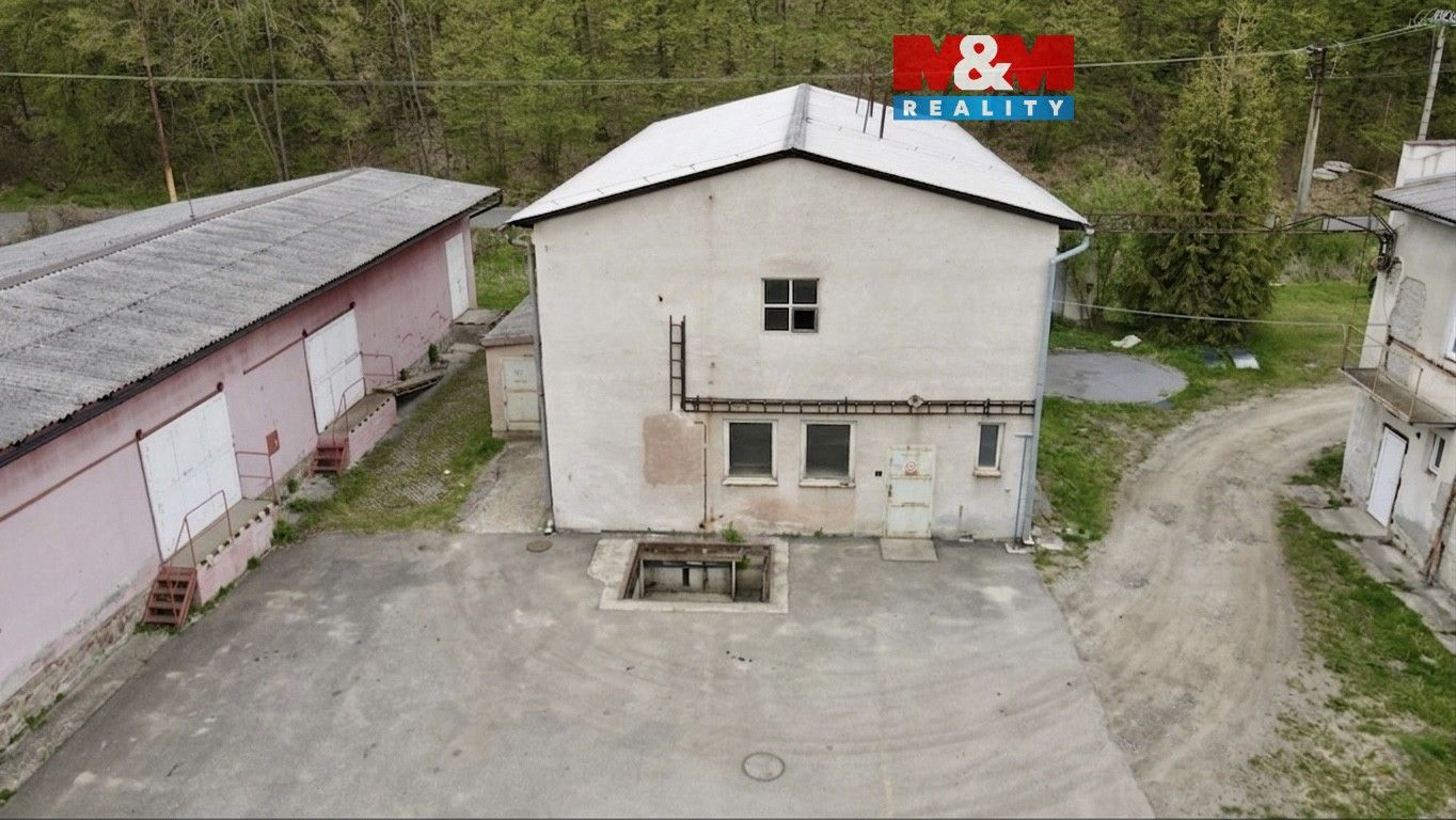 Sklady, Vlčice, Loštice, 240 m²