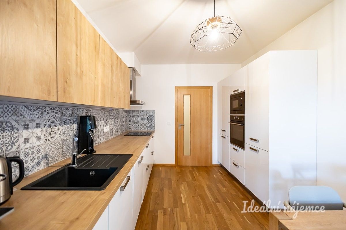 Pronájem byt 2+kk - Střížkovská, Praha, 50 m² - 5