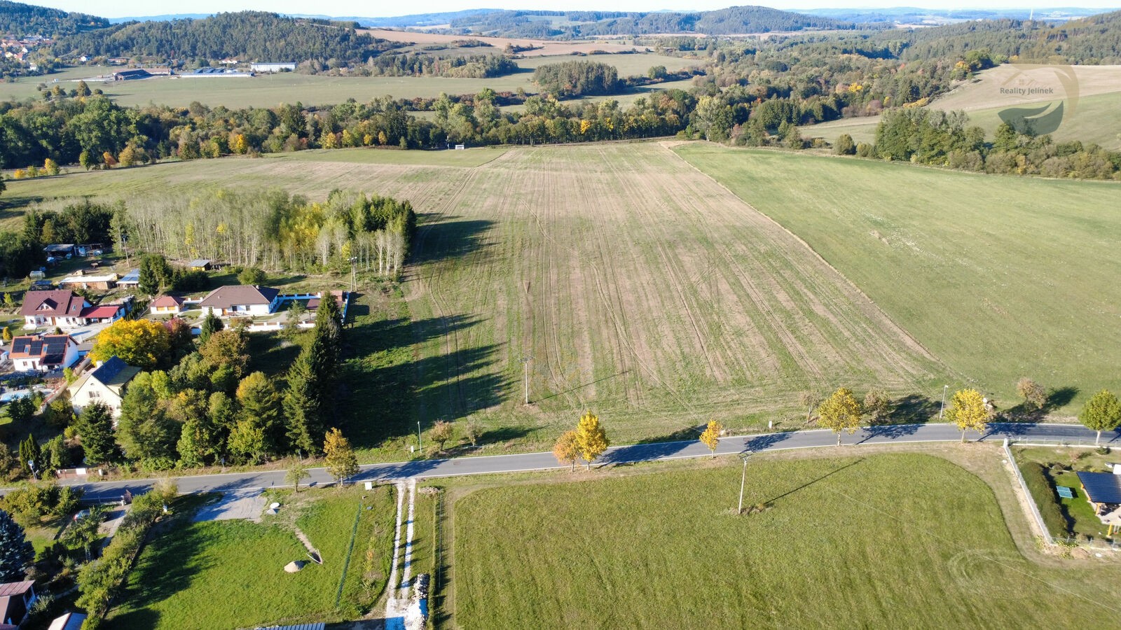 Prodej pozemek pro bydlení - Žichovice, 1 393 m² - 5