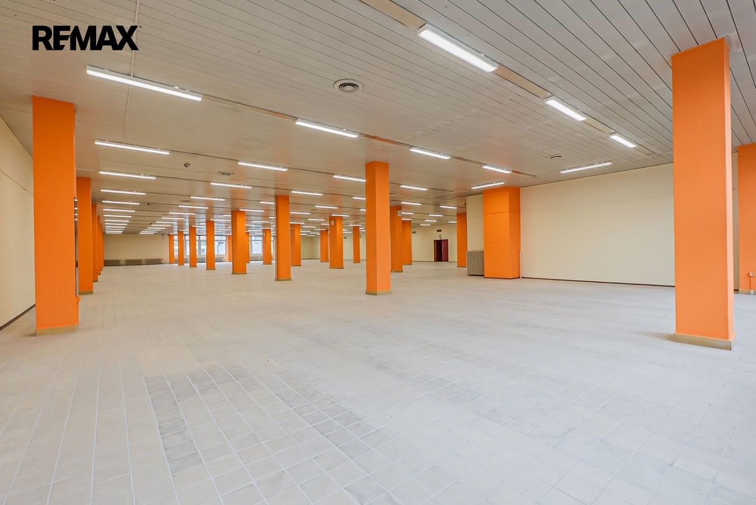 Obchodní prostory, Obchodní, Štětí, okres Litoměřice, 1 366 m² - 2