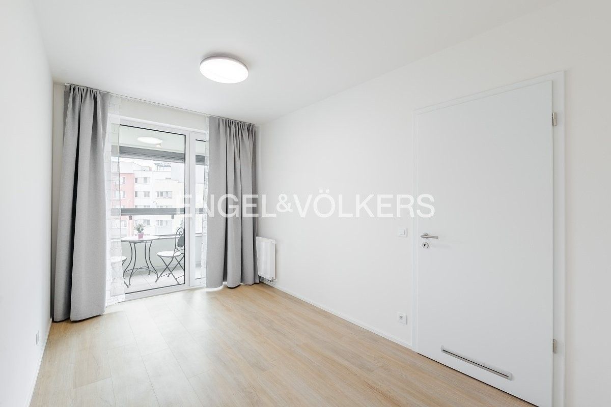 2+kk, Holečkova, Praha, 52 m²