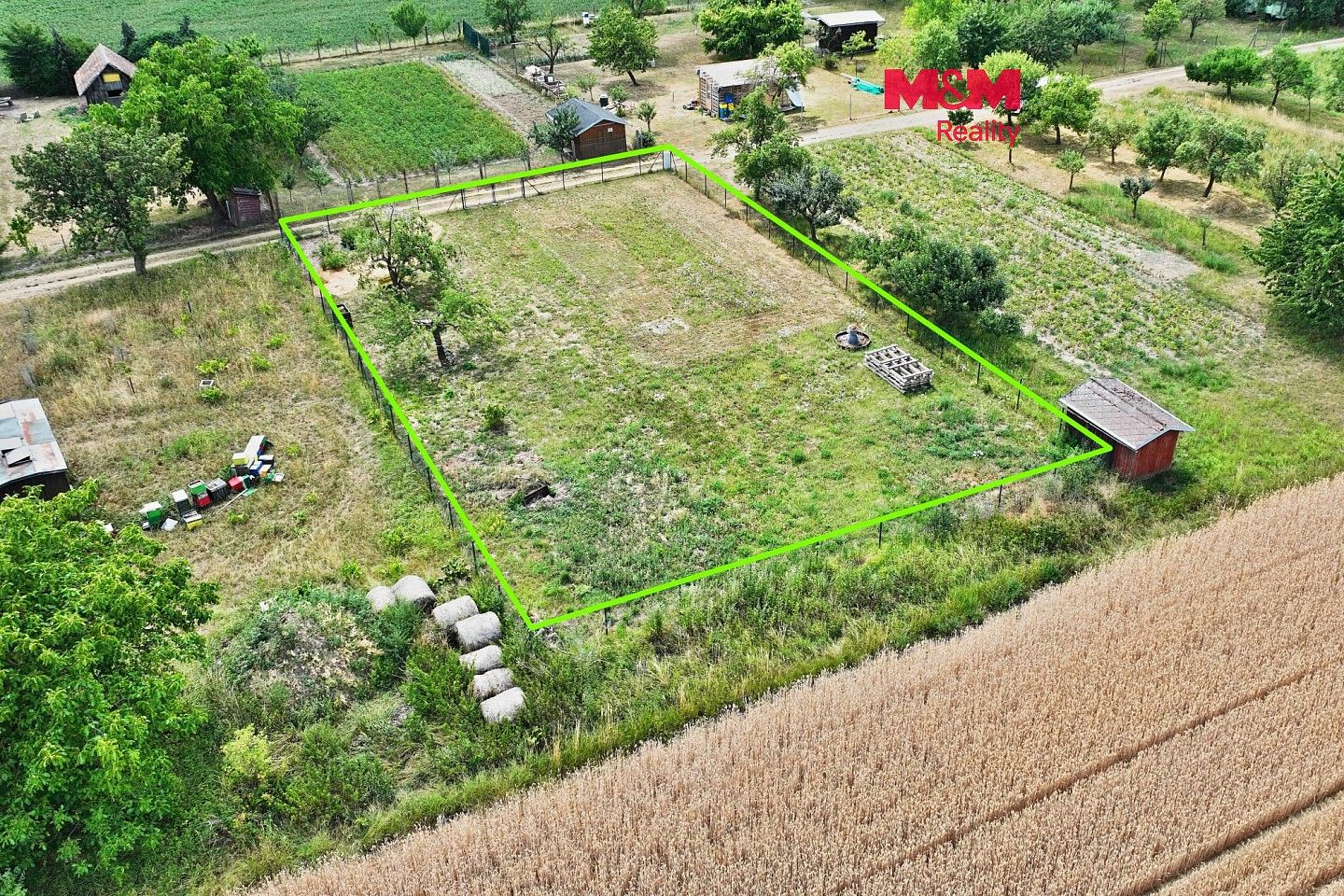 Zahrada, 874 m²