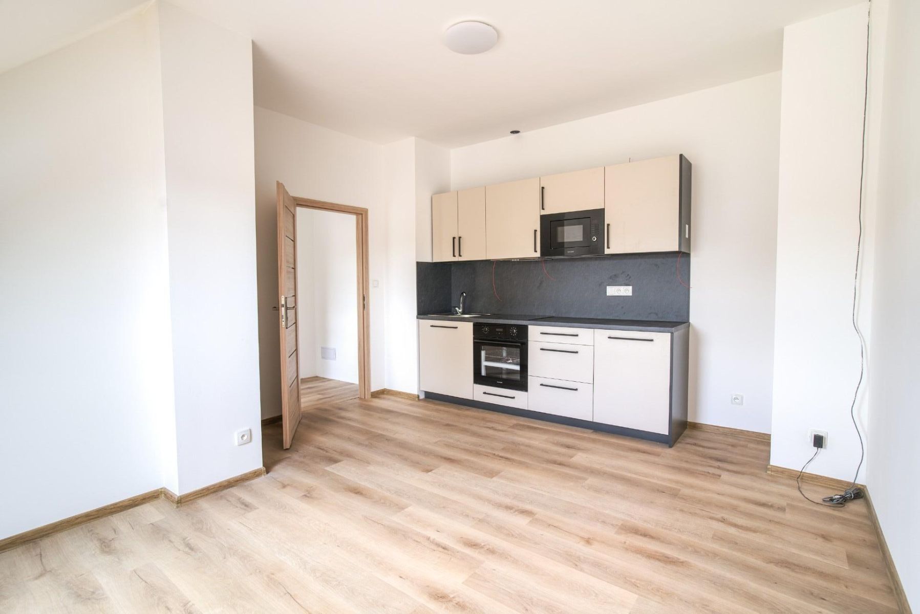 1+kk, Komenského, Nová Paka - Nová Paka, Královéhradecký kraj, 35 m²