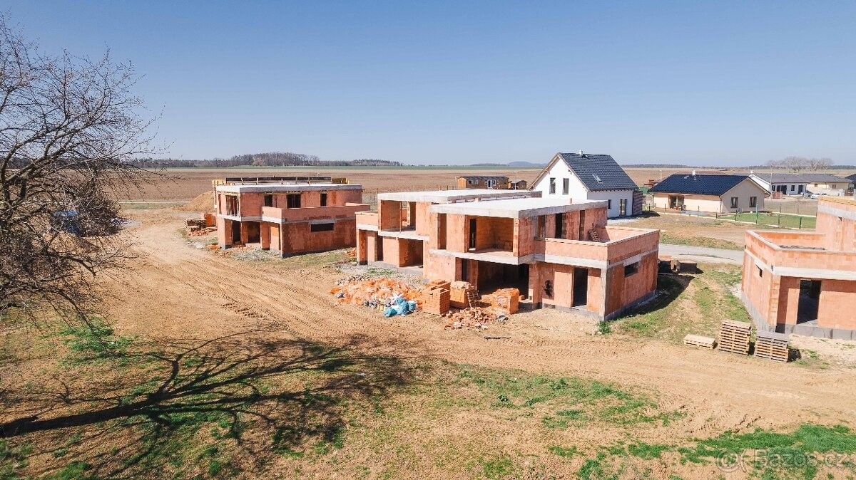 Rodinné domy, Čistá u Mladé Boleslavě, 294 23