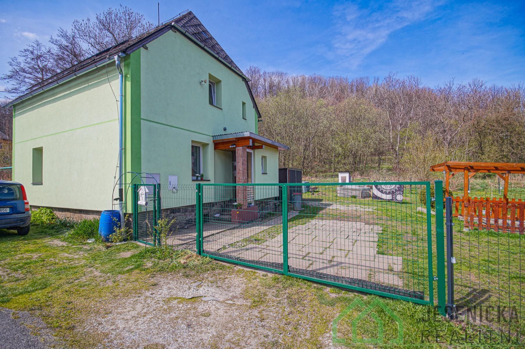 Rodinné domy, Petrovice, Skorošice, 291 m²