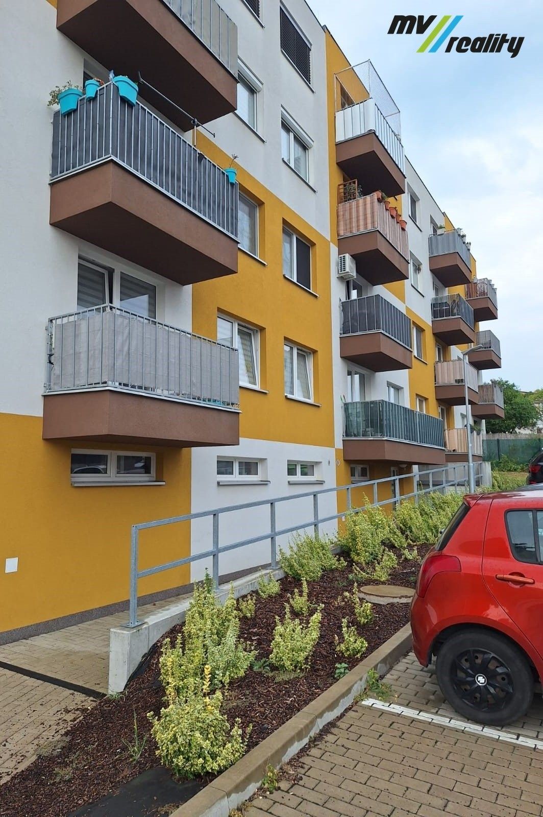 2+kk, Armádní 884, Milovice Mladá, 52 m² - 1