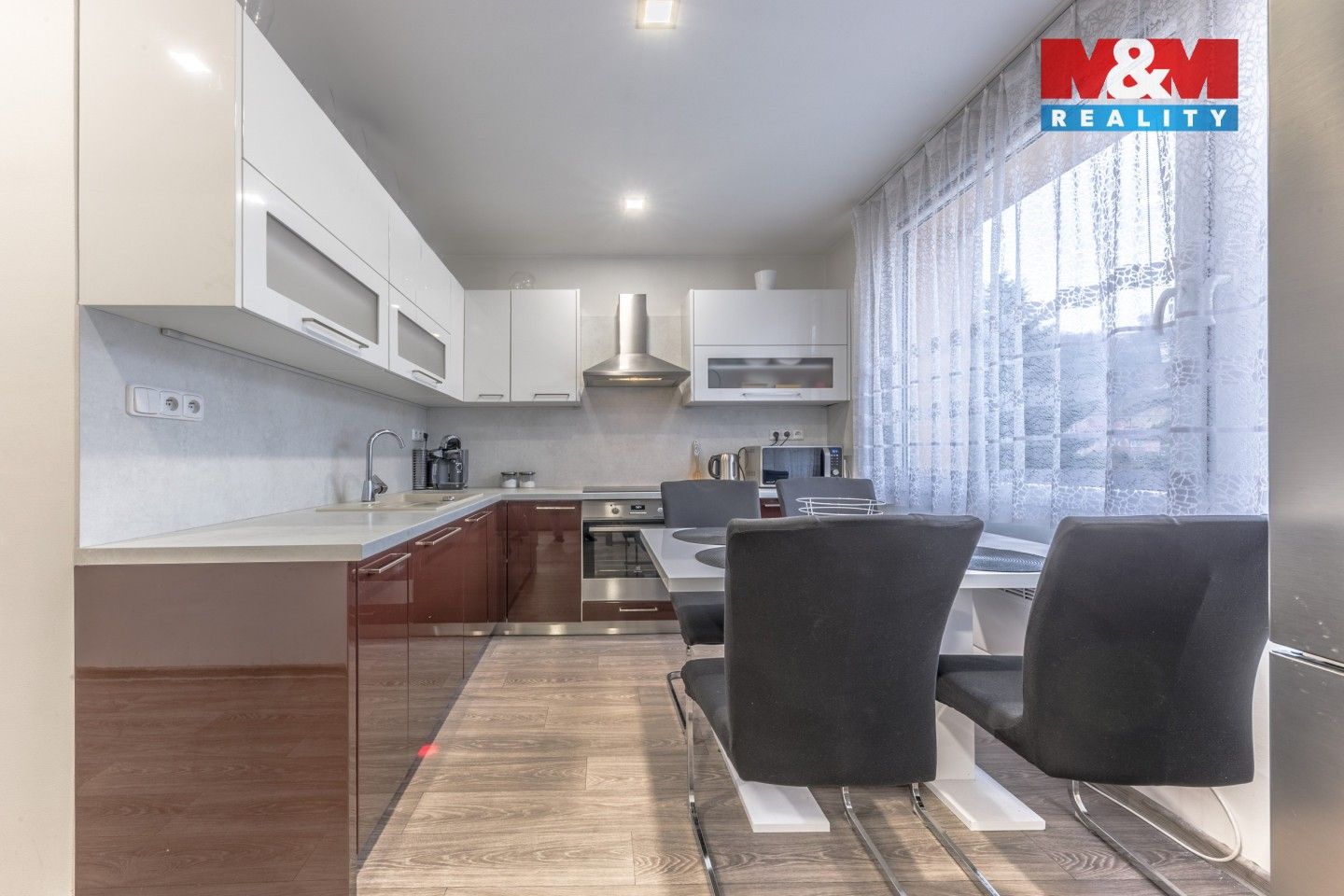 Prodej byt 3+1 - Dobkovice, 63 m²