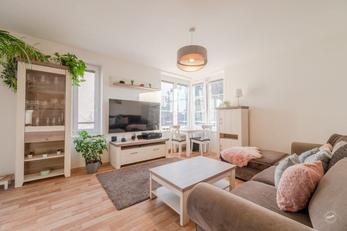 2+kk, Pelzova 1410, Praha, 60 m²