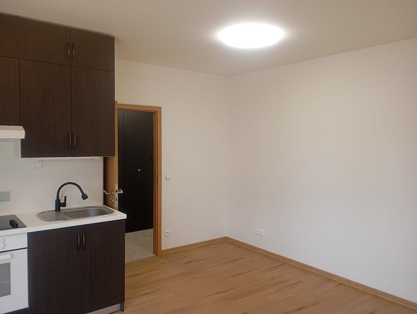 Byt 1+kk · 28 m² · Zbůch, okres Plzeň-sever, Plzeňský kraj - 3