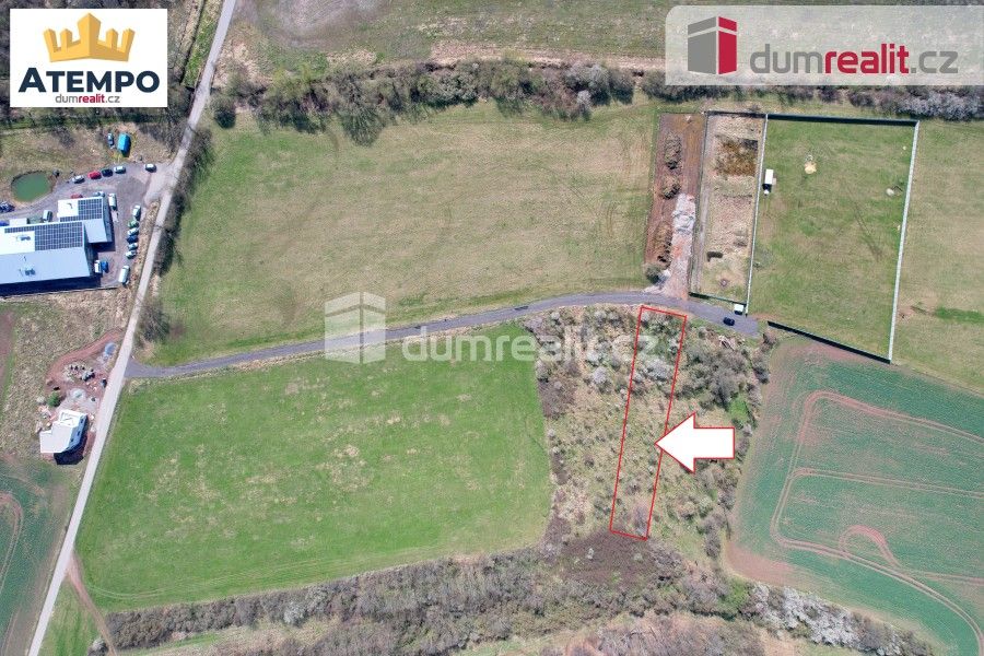 Prodej komerční pozemek - Úsilné, 1 632 m²