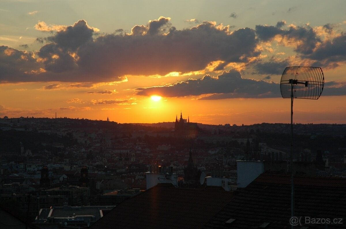 Pronájem byt - Praha, 130 00