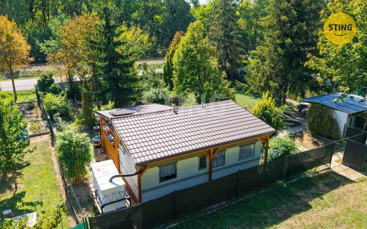 Zahrady, Brněnská, Hodonín, 602 m² - 1