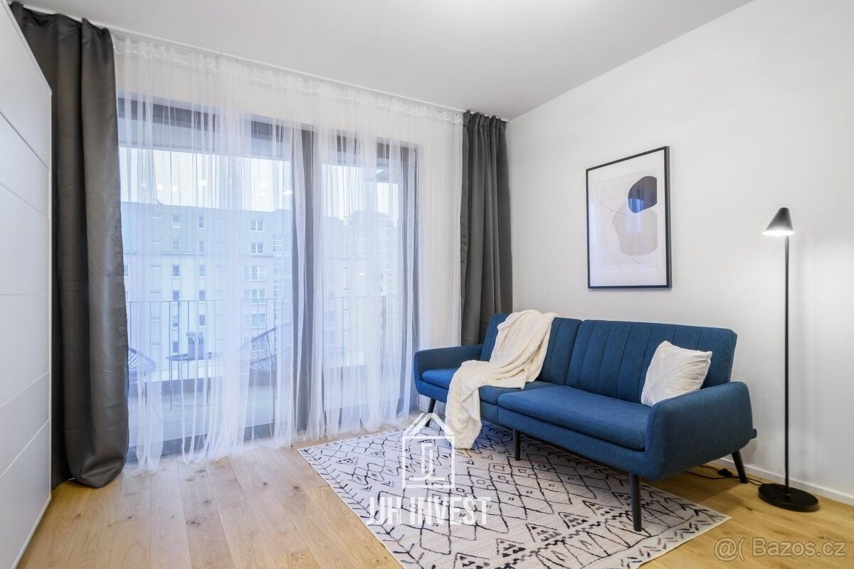 Pronájem byt - Praha, 100 00