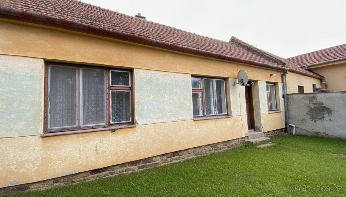 Rodinné domy, Zastávka u Brna, 664 84 - 2
