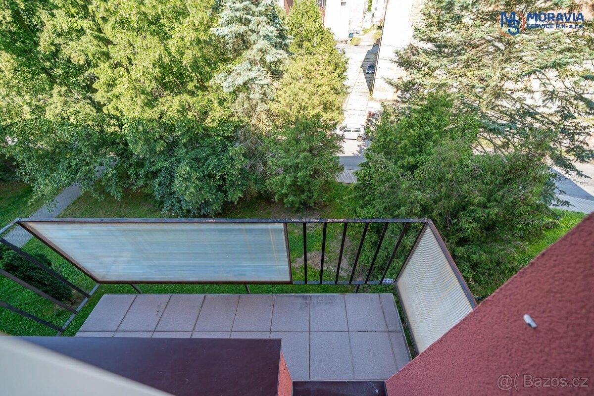 Pronájem byt - Bruntál, 792 01