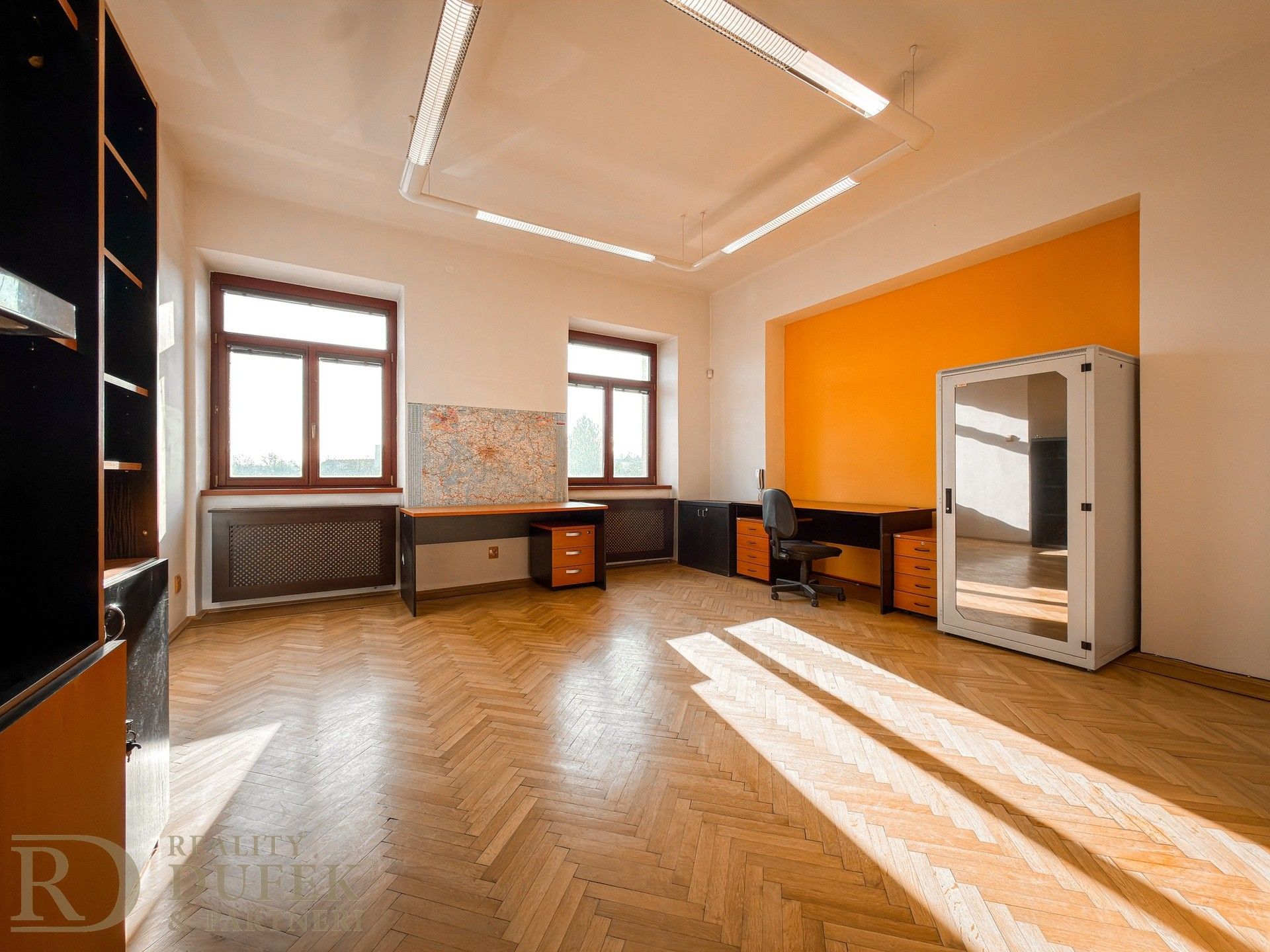 Kanceláře, Zápy, 34 m²