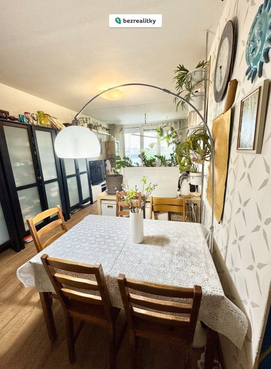 3+kk, Volutová, Praha, 77 m²