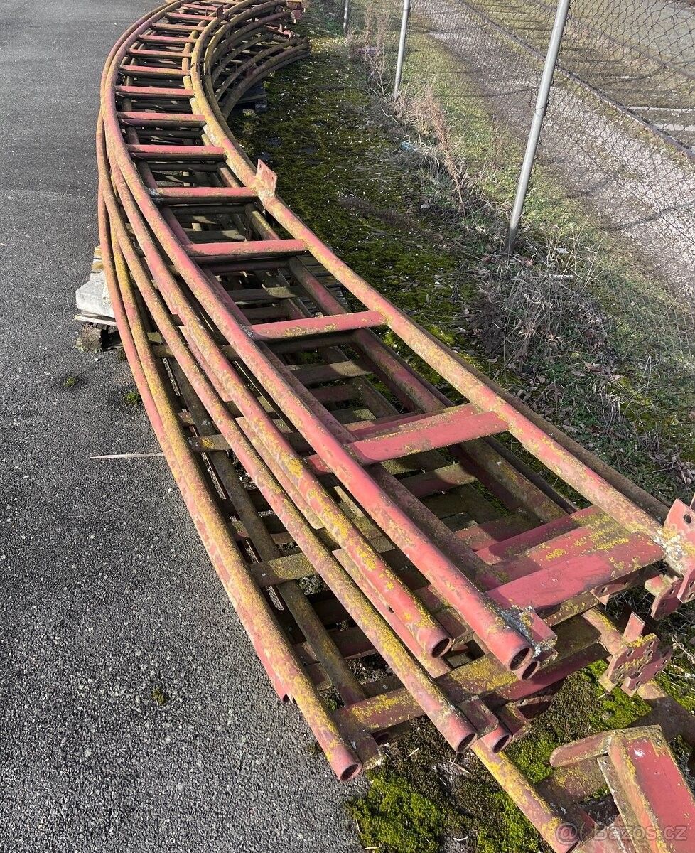 Sklady, Uherské Hradiště, 686 01