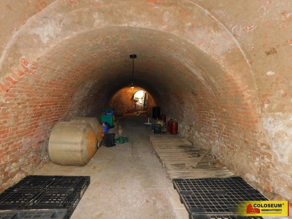 Ostatní, Miroslav, 671 72