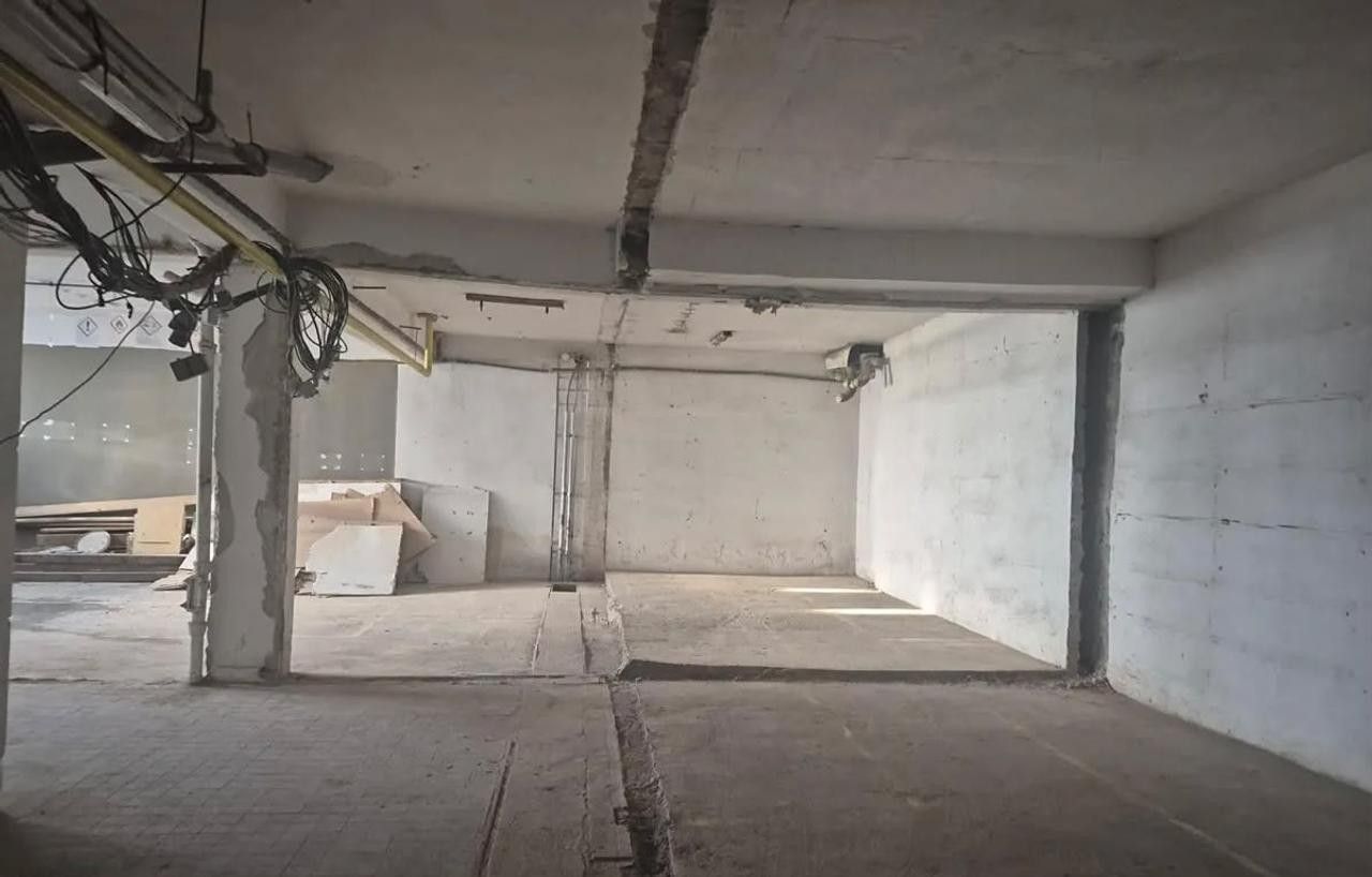 Výrobní prostory · 595 m² · Podnikatelská  , Praha Běchovice - 4