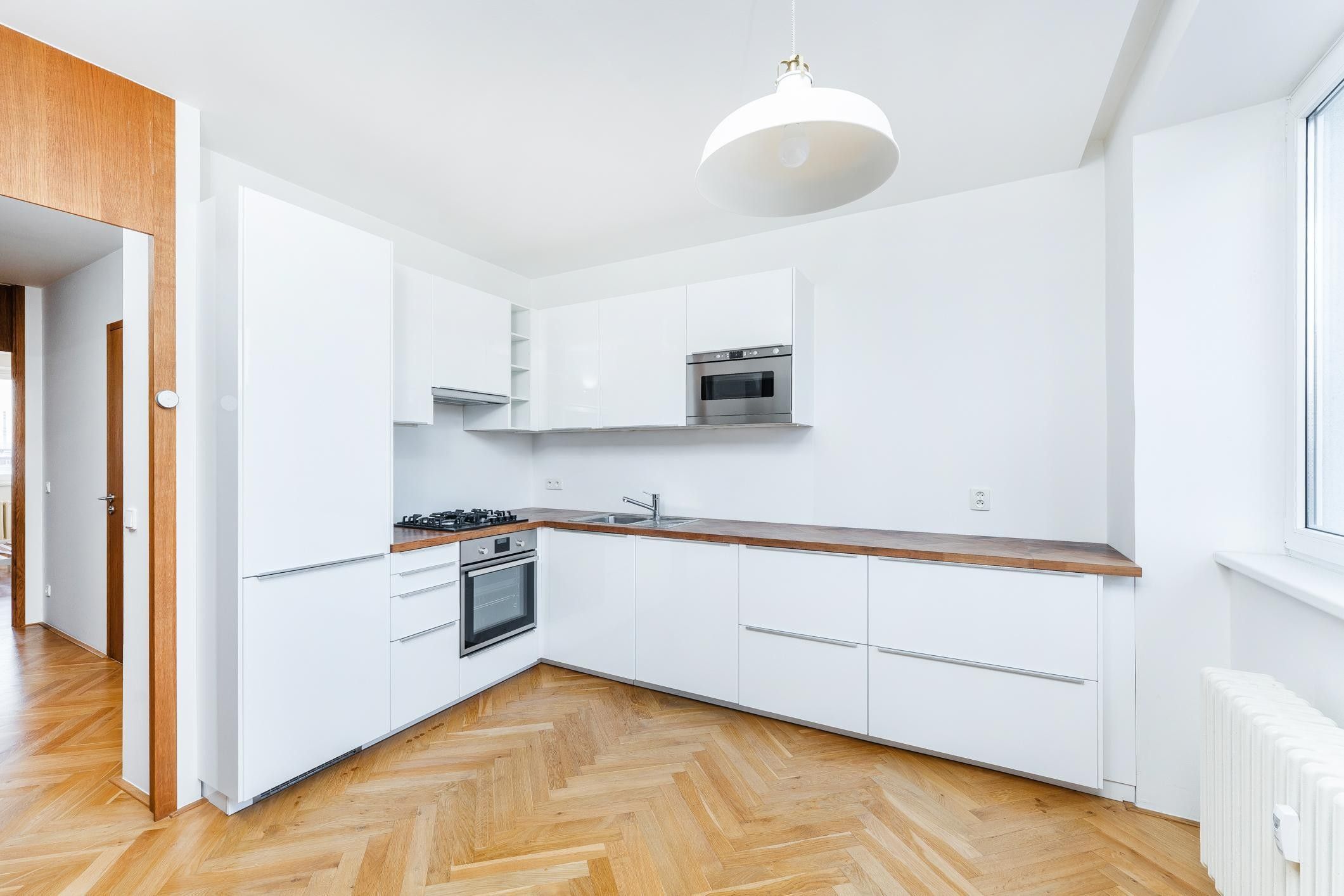 2+1, Ruská, Praha, 62 m²
