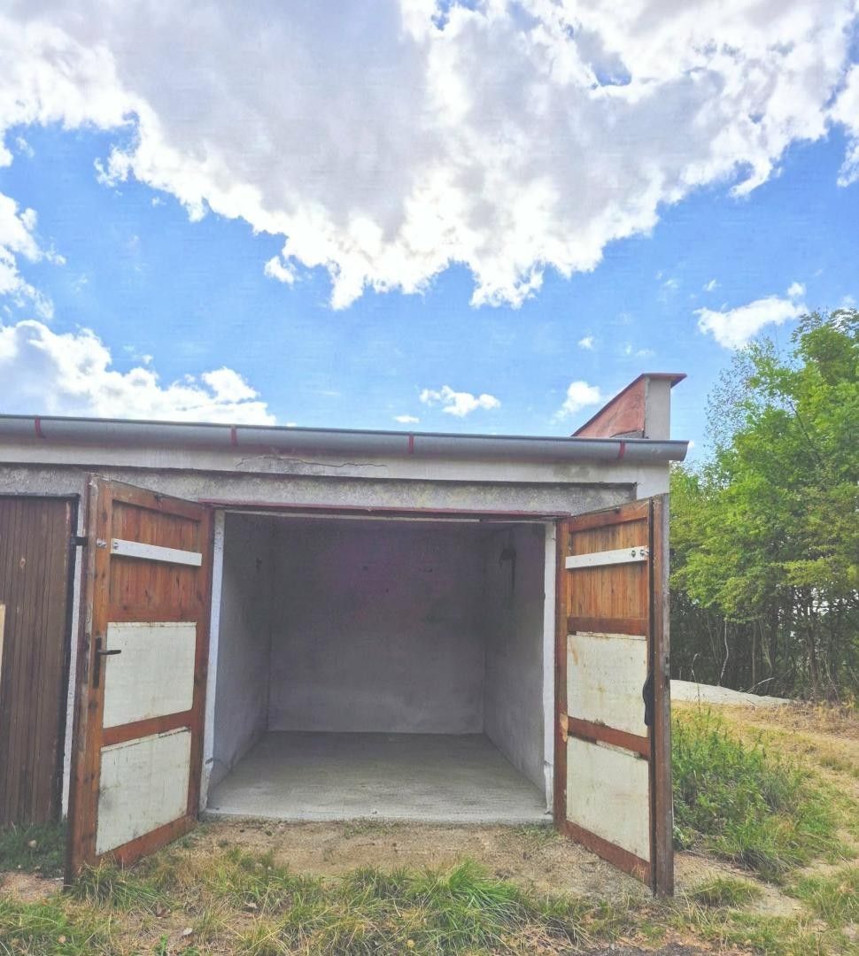 Garáže, Kochana z Prachové 119, Strakonice I, 19 m²