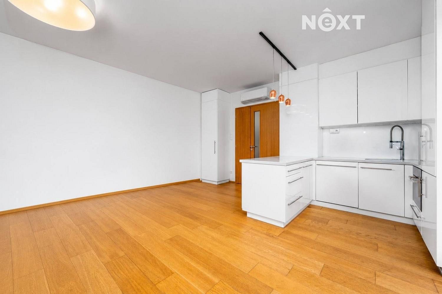 Byt 3+kk · 98 m² · Nademlejnská, Praha 9 - Hloubětín - 3