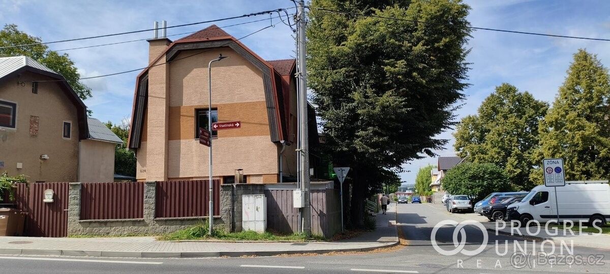 Rodinné domy, Valašské Meziříčí, 757 01