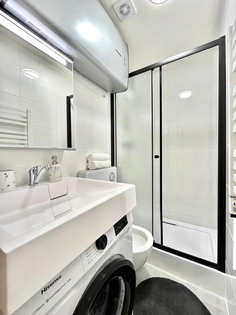 Komerční nemovitost · 62 m² · Tyršova, Praha - 3