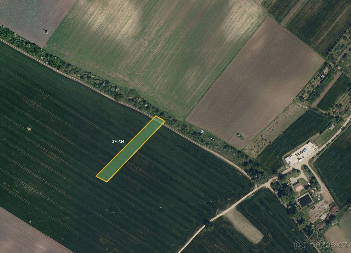 Prodej pozemek pro bydlení - Starý Poddvorov, 696 16