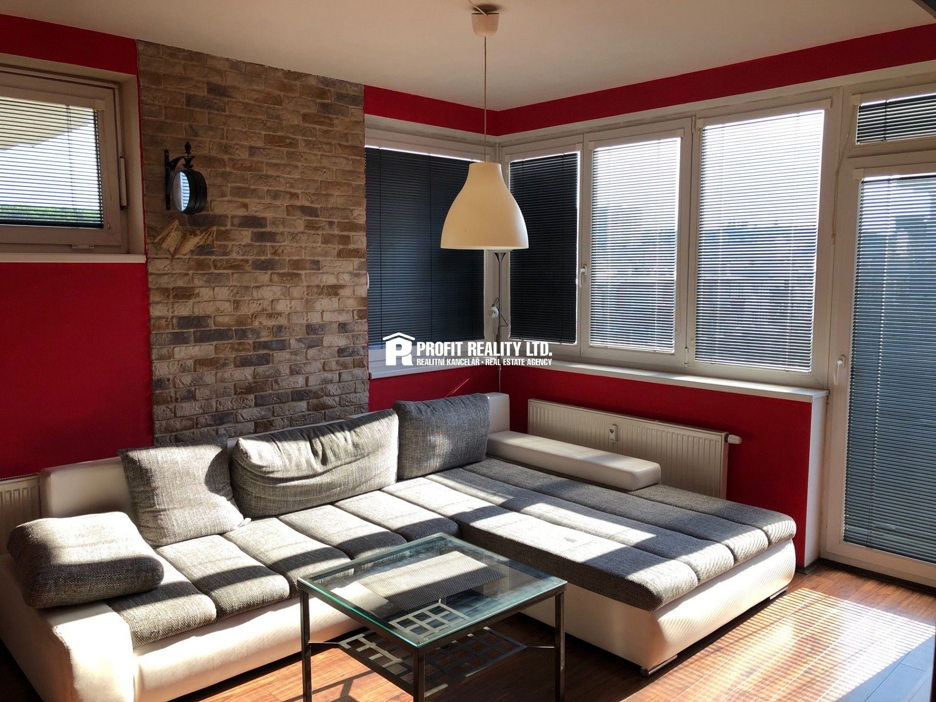 2+kk, Pod Harfou, Praha, 56 m²